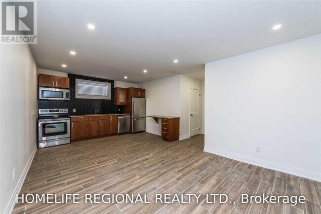 Photo du bâtiment - 946 Ninth St