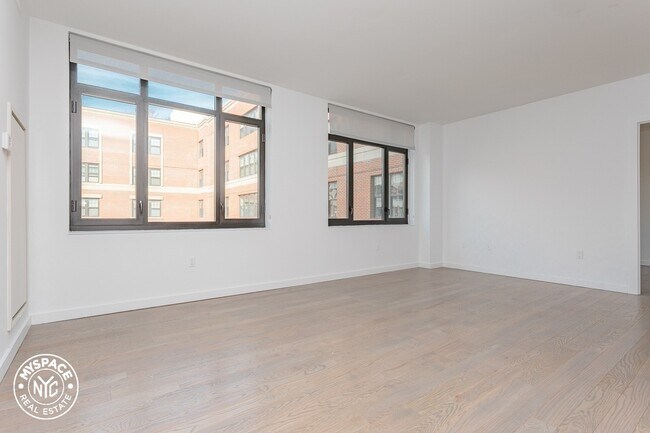 Foto del edificio - 125 Parkside Ave