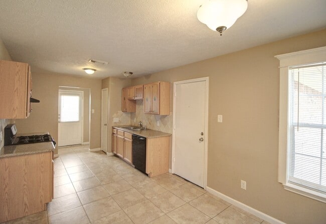 Foto del edificio - 1430 Hade Falls Ln