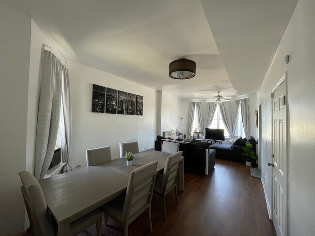 Foto del edificio - 5522 S Wells St