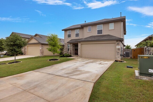 Foto del edificio - Beautiful 4 Bedroom/2.5 Bathroom Two Story Newly Built in the West Side of San Antonio