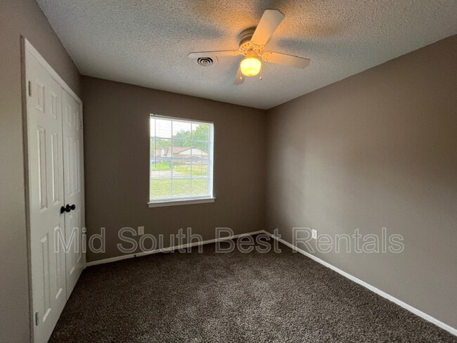 Building Photo - 5397 Zodiac Rd
