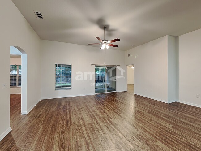 Building Photo - 4611 Treasure Cay Road