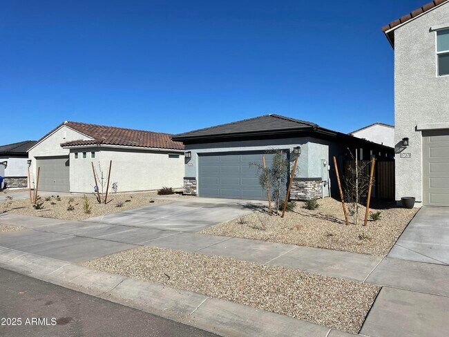 Building Photo - 17376 W Paraiso Ln