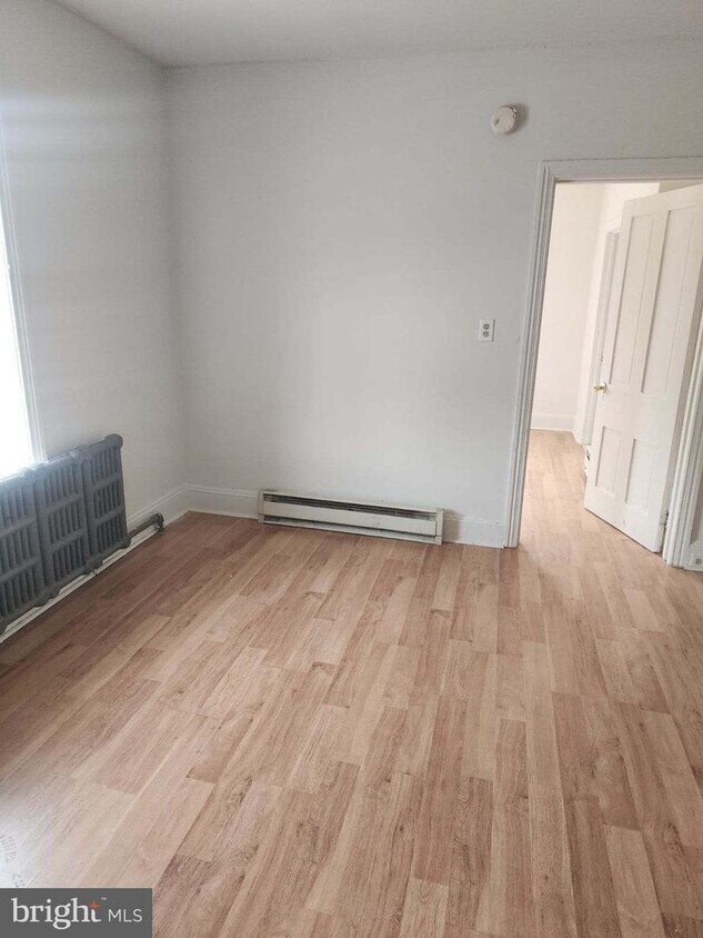 Building Photo - 4825 Longshore Ave