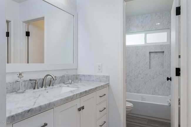 Light and airy modern bathroom - 133 Anacapa Ave