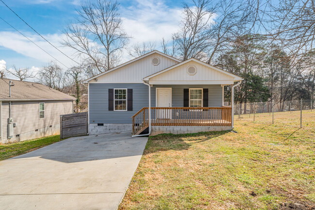 Building Photo - 2100 Paris Rd