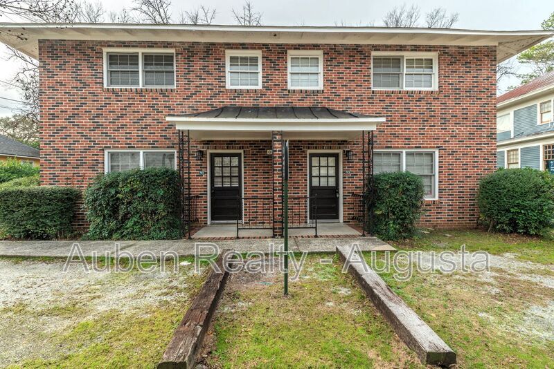 Foto principal - 239 Greene St