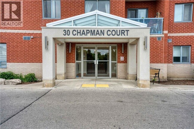 Photo du bâtiment - 30 Chapman Ct