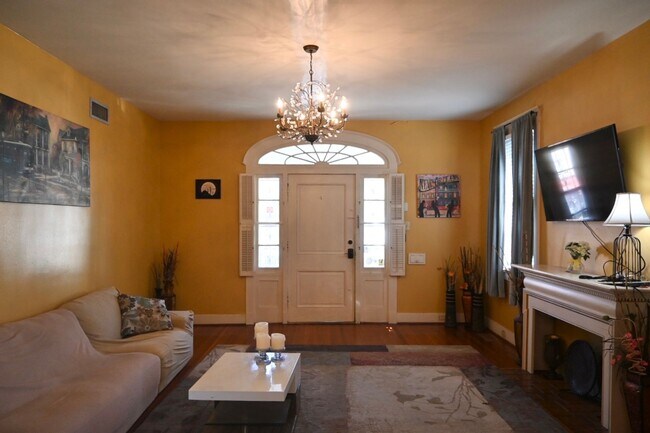 Foto del edificio - 3316 Upperline St