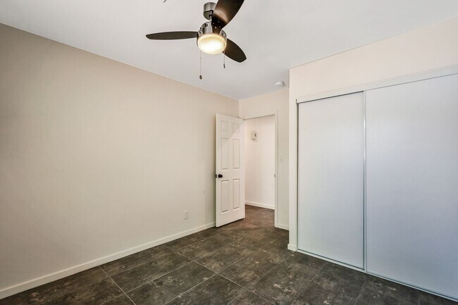 Foto del edificio - Spacious 6-Bedroom, 3.5-Bath Pool Home Near ASU Campus