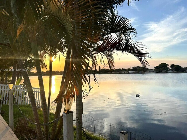 Foto del edificio - 8641 NW 19th St