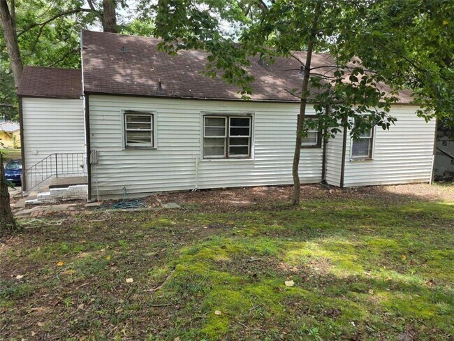 Foto del edificio - 1336 Wichita Dr SW