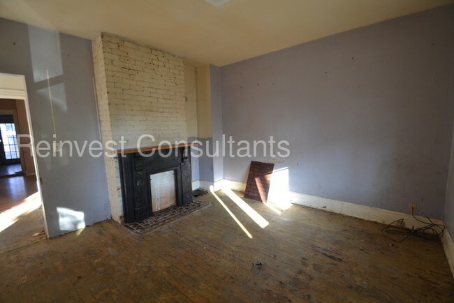 Building Photo - 8465 Anthony Wayne Ave