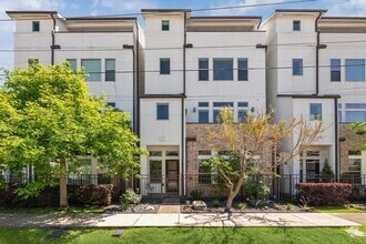 Building Photo - 1505 Missouri St