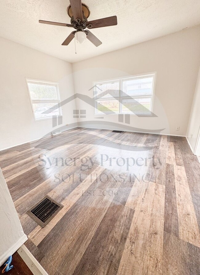 Building Photo - 23 Martha Ave