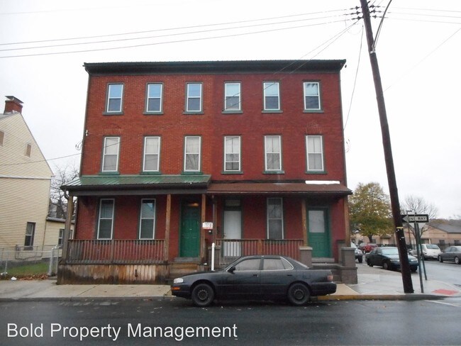 Building Photo - 545 N 10th St