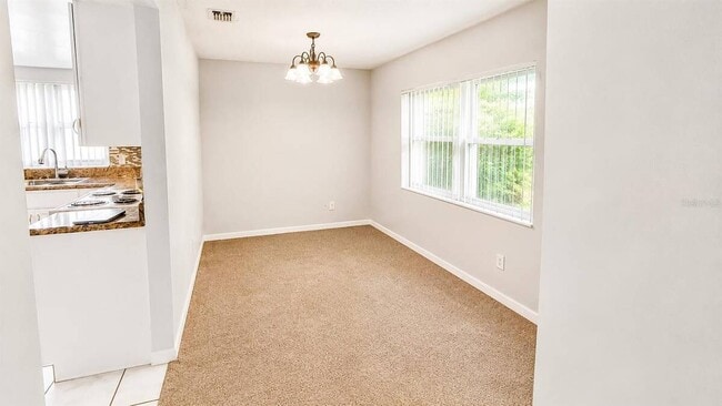 Building Photo - 9919 Turf Ct
