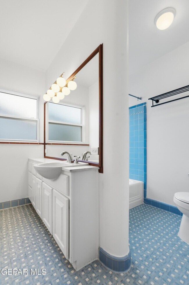 Foto del edificio - 3224 N Stanton St