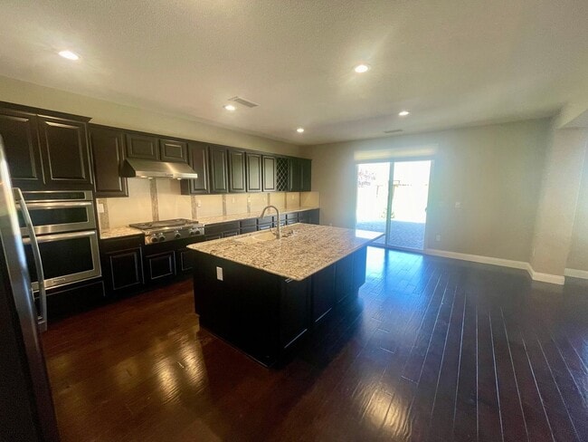 Building Photo - Stunning Single-Level Toll Bros. Home in Gated Damonte Ranch Community