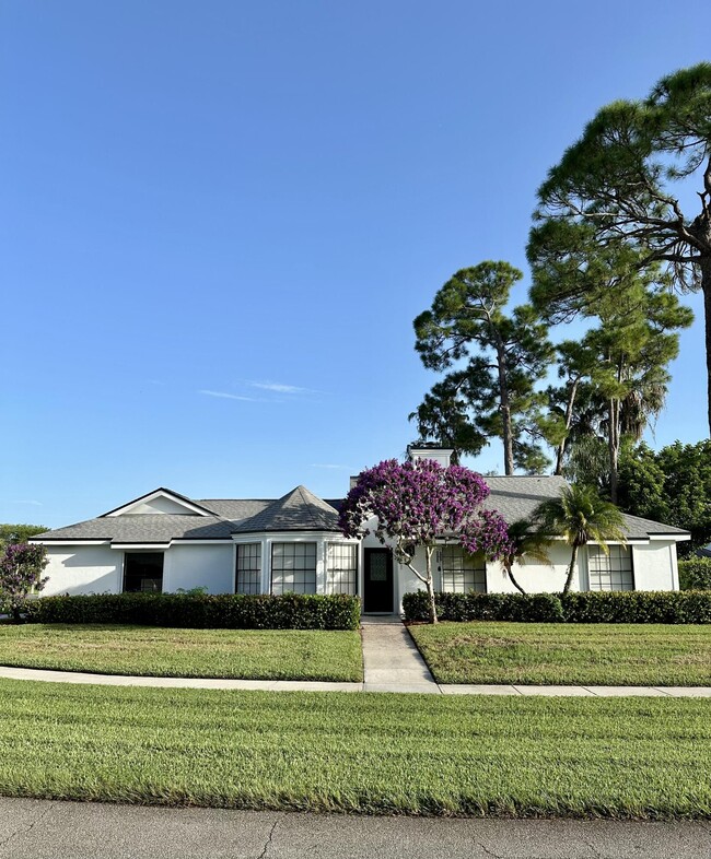 Building Photo - 13571 Jonquil Pl