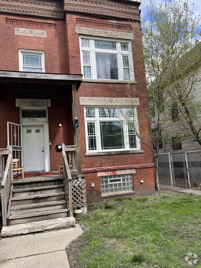 Building Photo - 7115 S Emerald Ave