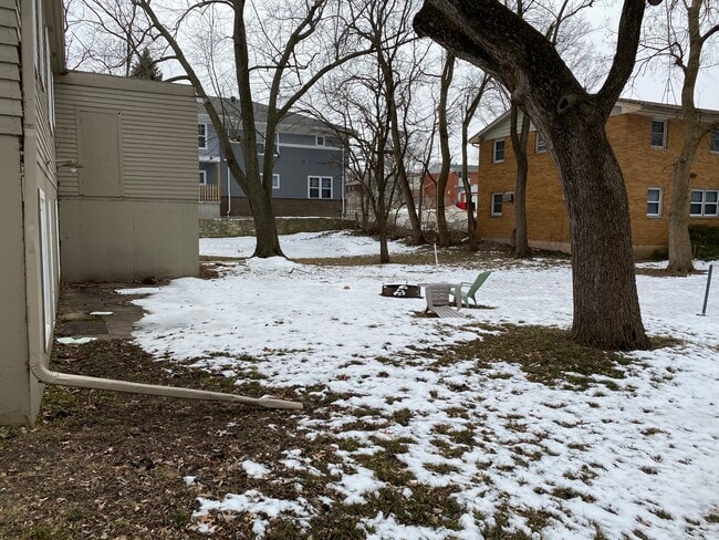 Building Photo - 609 S Lucas St