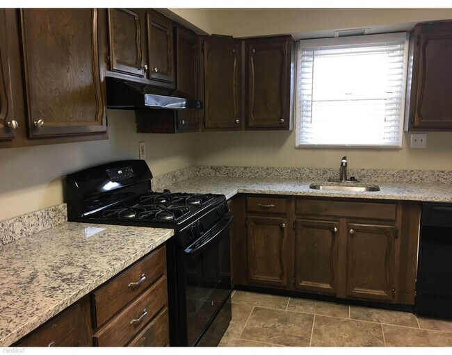 Foto del edificio - 2 br, 1.5 bath House - 1836 Morven Ave