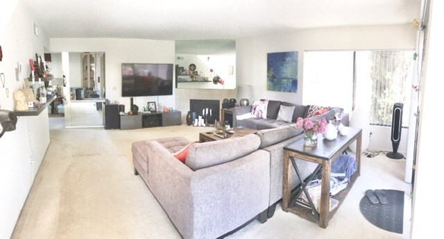 Foto del edificio - 5072 Dunbar Dr