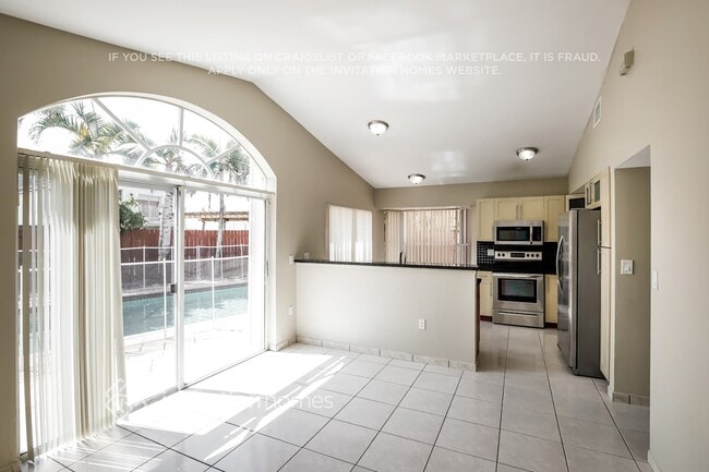 Building Photo - 7845 SW 161st Ave