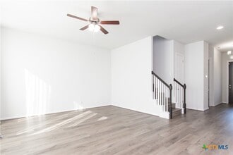 Building Photo - 6808 Verona Pl