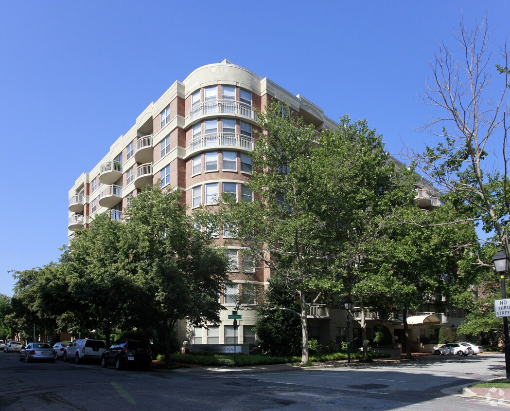 Braddock Place Apartments Alexandria, VA