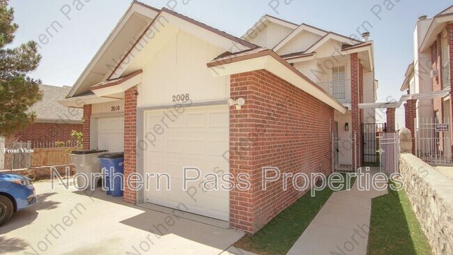 Foto del edificio - 2008 Rogelio Ave