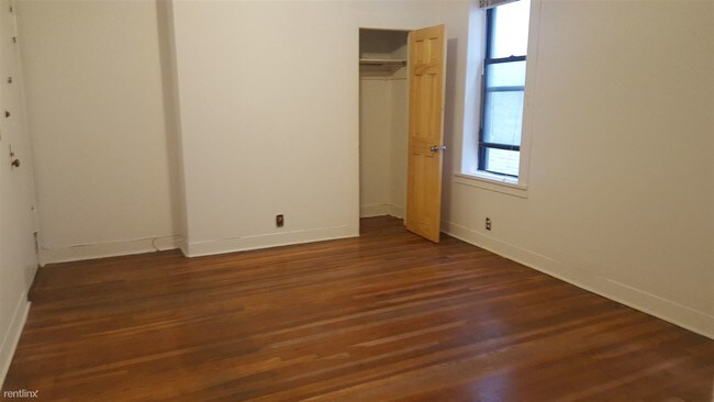 Foto del edificio - 2123 27th St