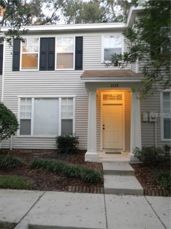 2122 Golden Oak Ln, Valrico, FL 33594 Townhome Rentals in Valrico FL