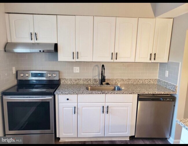 Foto del edificio - 2836 Aspen Hill Rd