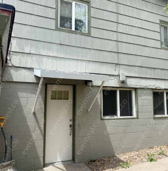 Building Photo - 1582 Taft St