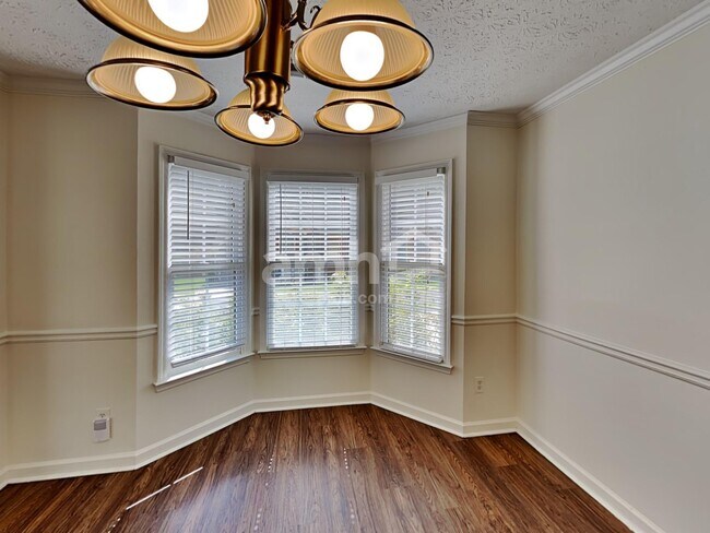 Building Photo - 4972 Hopeland Dr