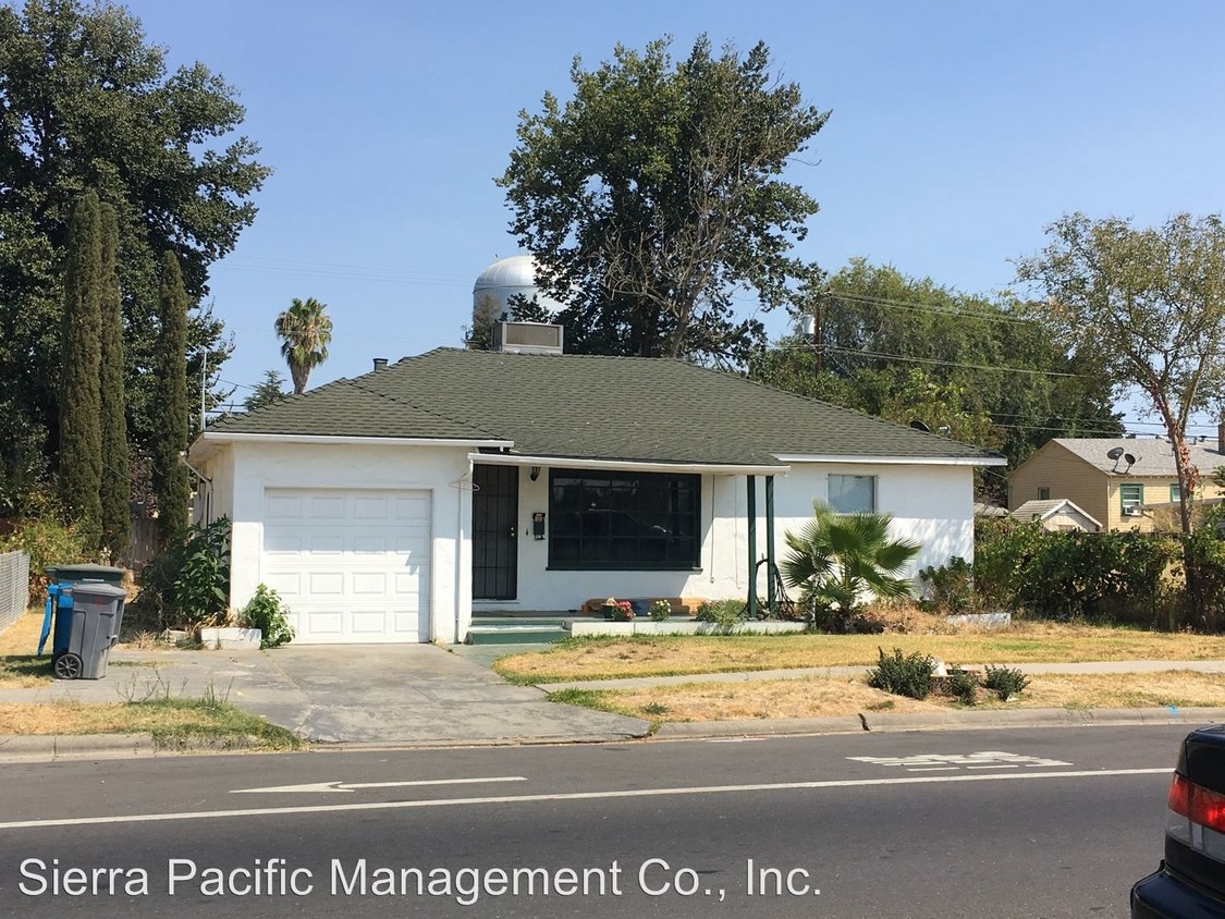 Primary Photo - 1017 Ramirez St