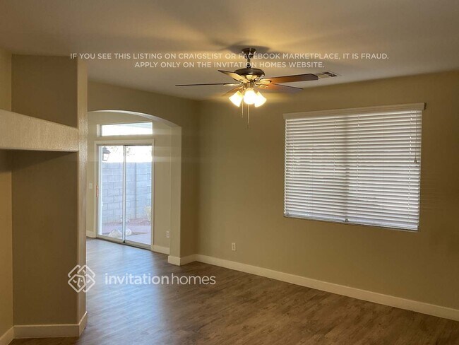 Foto del edificio - 1096 Dancing Vines Ave