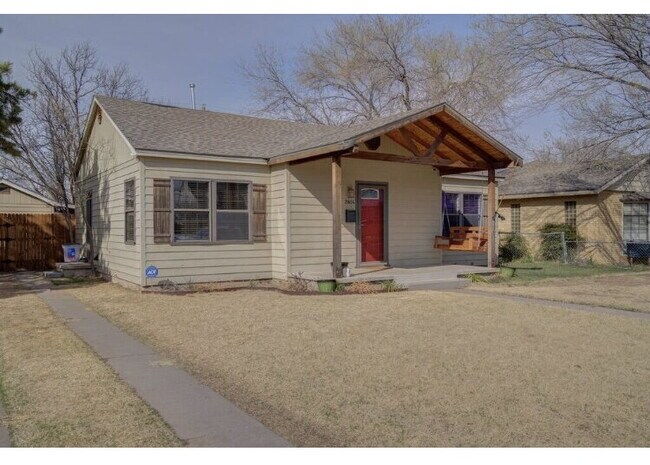 Building Photo - Charming Home in Tech Terrace – Updated & ...