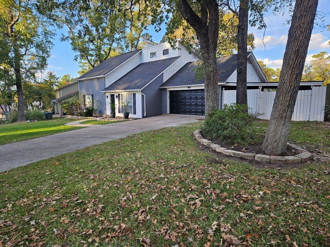 Foto principal - 1844 Rollingwood Dr