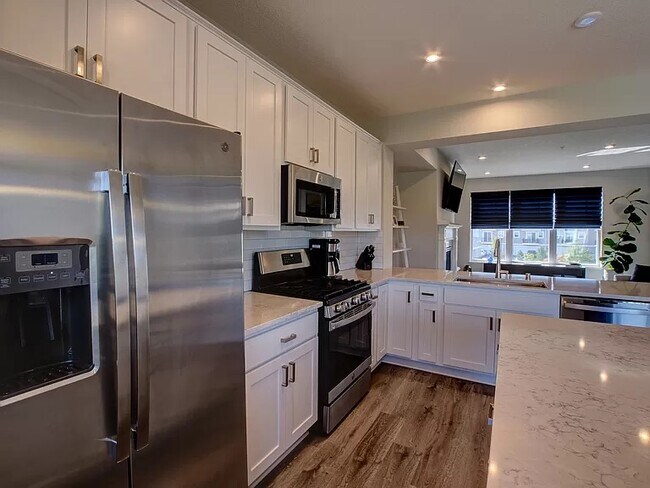 Building Photo - 7019 Cranesbill Ct