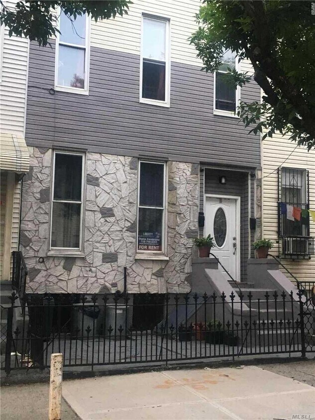 15 Ditmars St Unit 1, Brooklyn, NY 11221 Apartment for Rent in