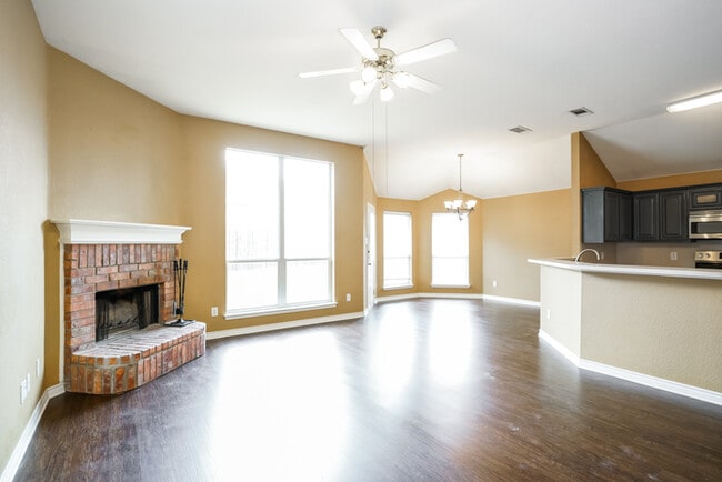 Building Photo - 2744 Ensenada Ln
