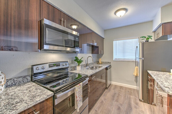 Building Photo - Pearl Cove Apartments