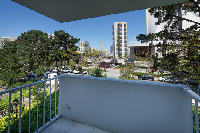 Foto del edificio - 66 Cleary Ct