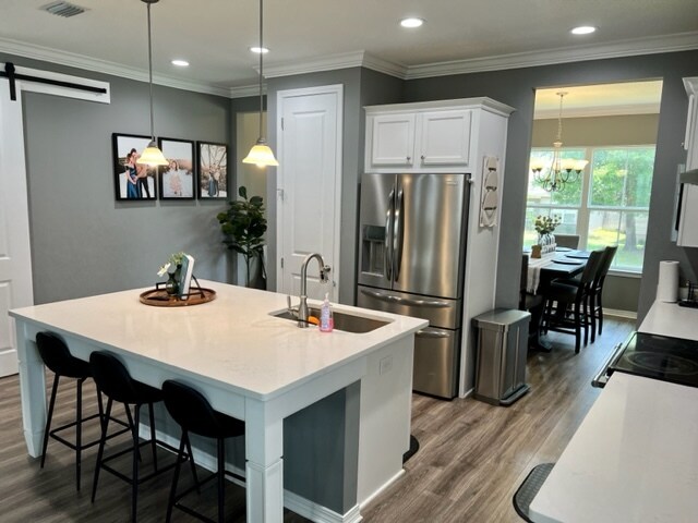 Building Photo - 151 Creve Cove Dr