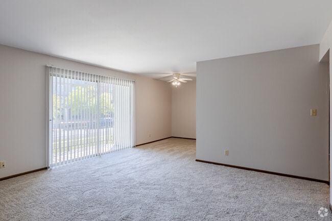 2BR, 1BA - Living/Dining - Versailles Apartments