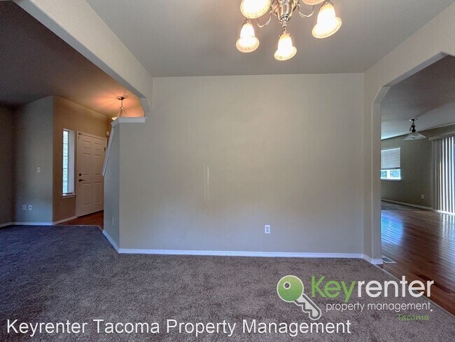 Building Photo - 4 br, 2.5 bath House - 1904 199th St E